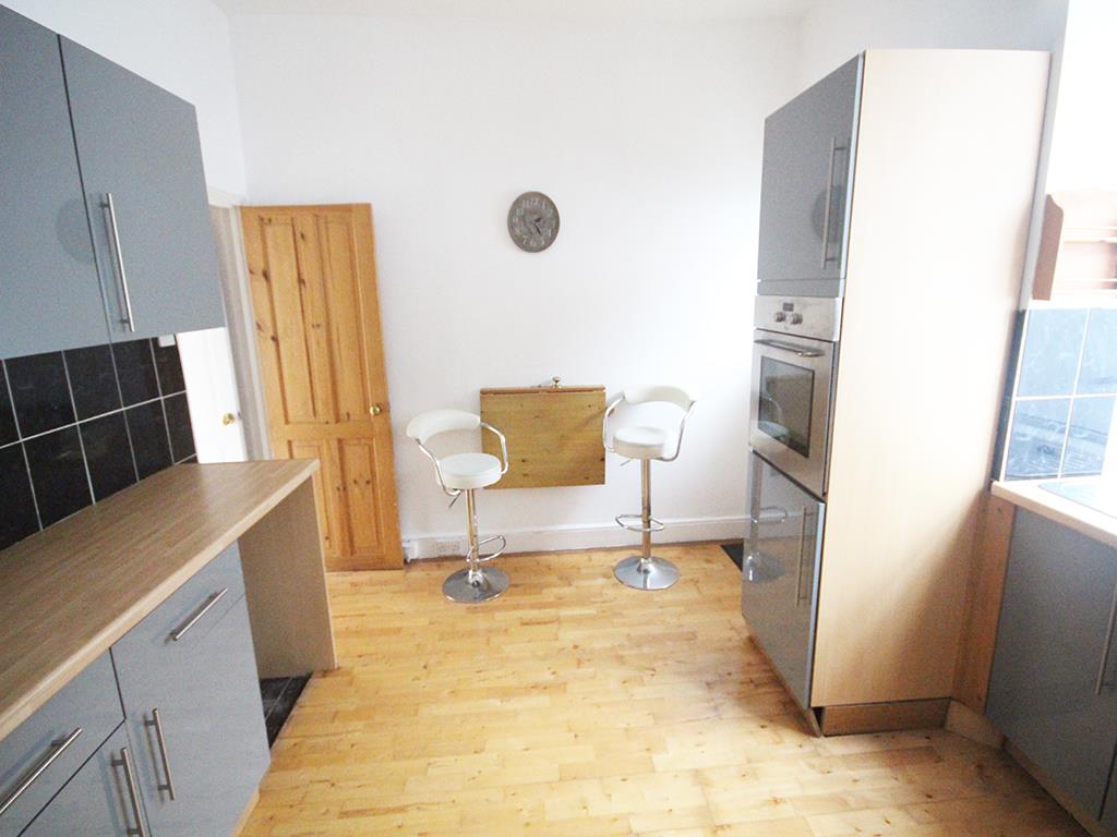 2 bedroom mid terrace house To Let in Barnoldswick - IMG_5358.jpg